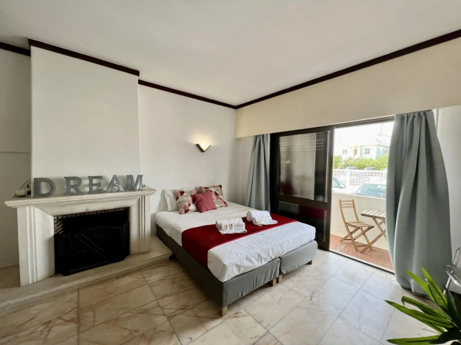Albufeira Central 3 With Pool by Homing