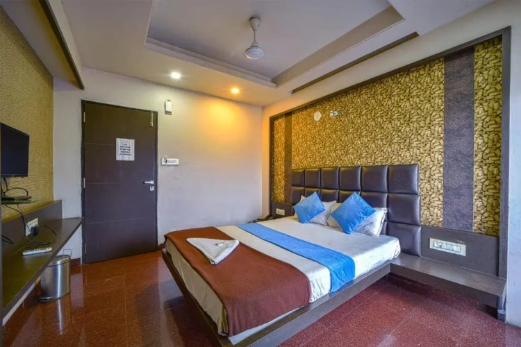 Deluxe Triple room