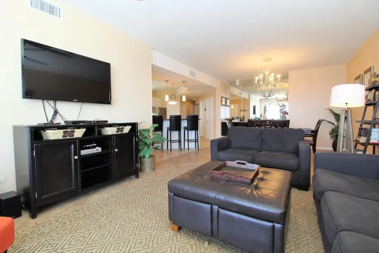 Romar House 906b