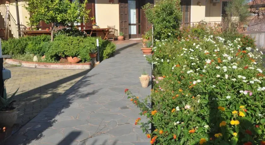 Etna Torre Del Grifo B&B