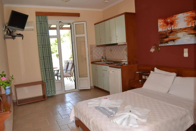 Edem Studios & Apartments