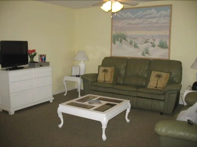 Alecassandra 3 by Wagner Realty