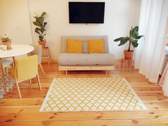2 Bedrooms Apartment
