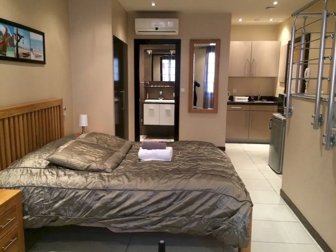 Suites Coronell d'En Vila