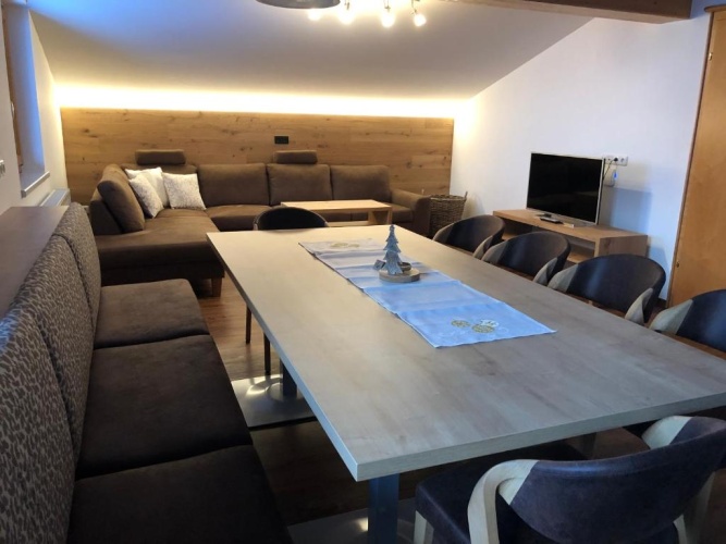 3 Bedrooms Apartment with balcony