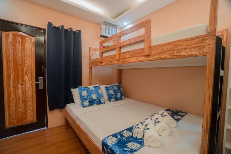 Economy Triple room