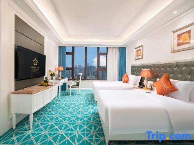 Executive Quadruple Suite