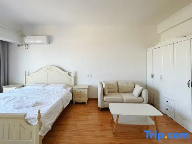 1 Bedroom Suite with city view