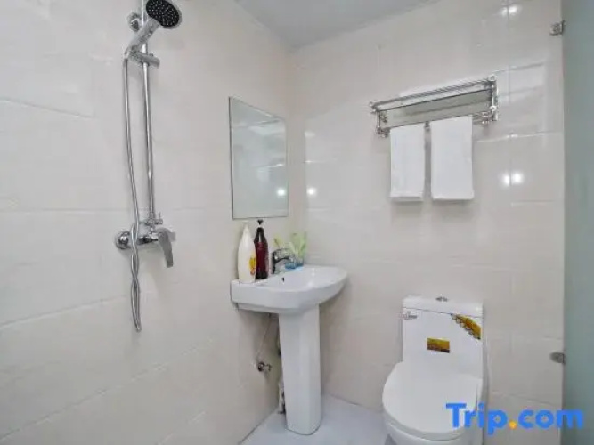 Hefei Xianju Apartment