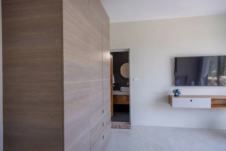 3 Bed Pool Villa Near The Beach KBR29