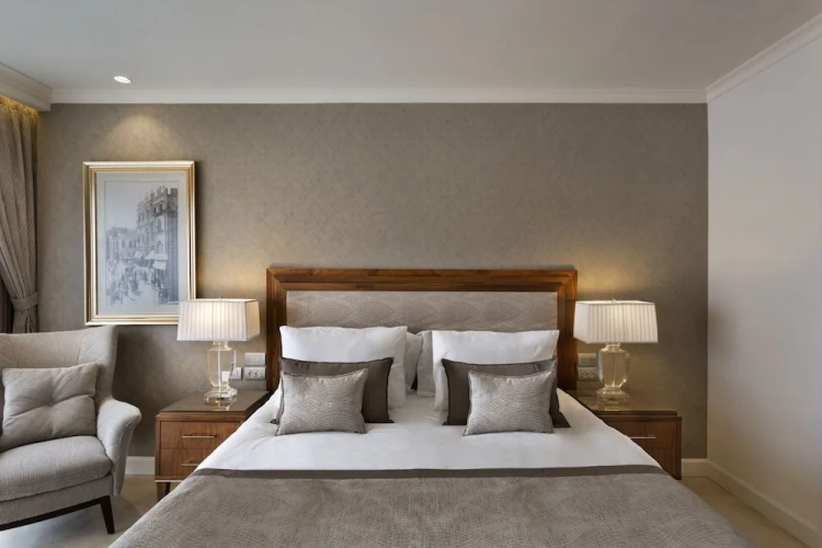 Superior room with view