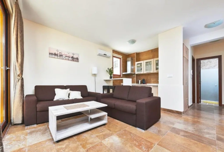 Apartment with sea view