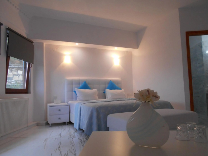 Kinira Beach Hotel