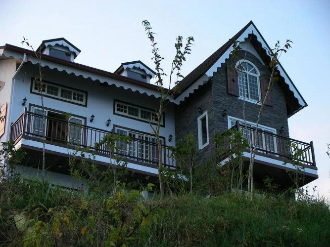 Sextuple Family Apartment