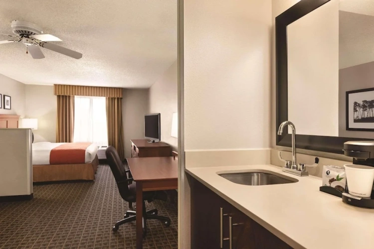 Double Suite