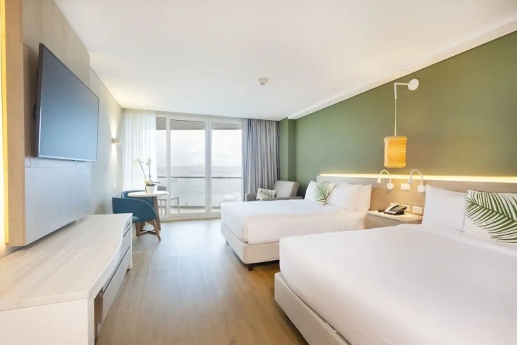 Standard Twin room with sea view
