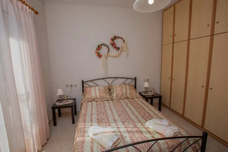 Elisso Apartment