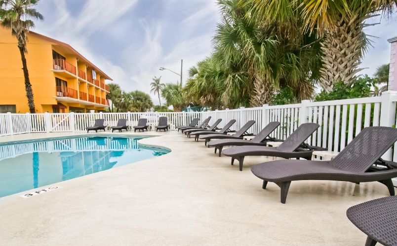 Deluxe Quadruple room with balcony and with ocean view