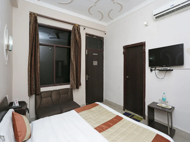 OYO 4752 Hotel Alpine