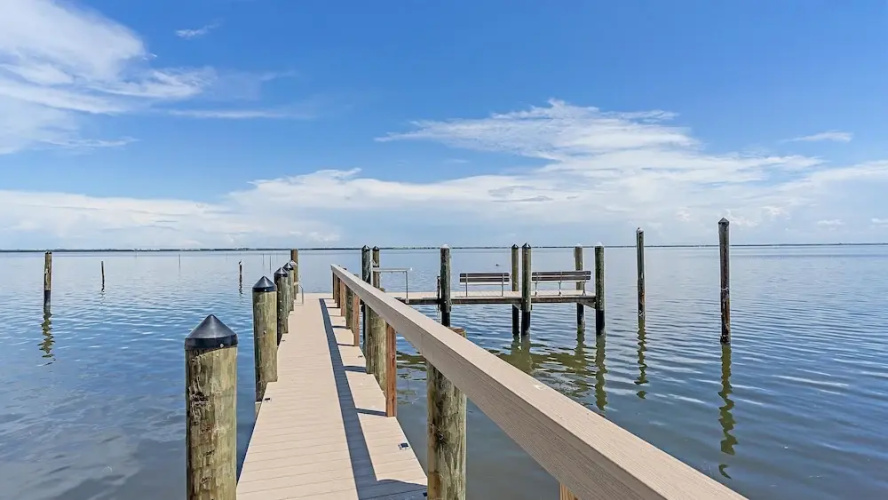 Pura Vida 2 Bedroom Condo by RedAwning