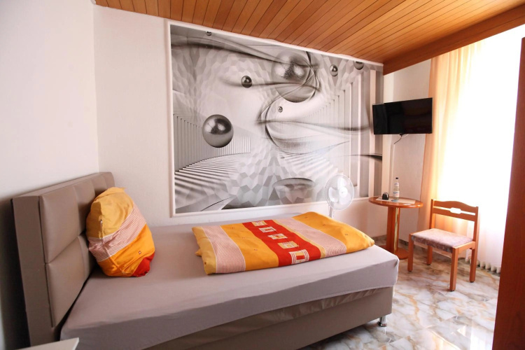 Motel One Frankfurt - Messe