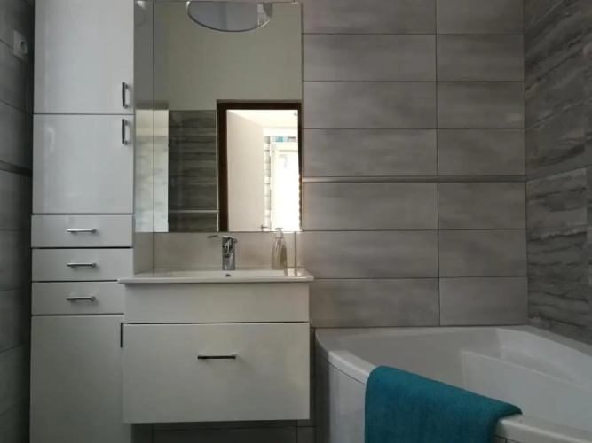 Class Apartment