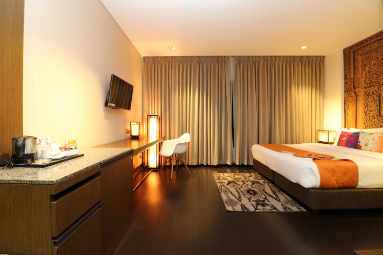 Hotel Gallery 67