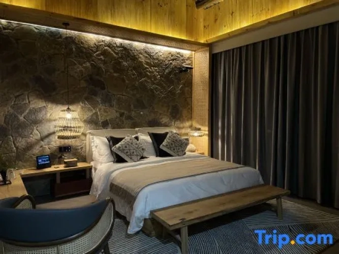 Standard Double room with river view