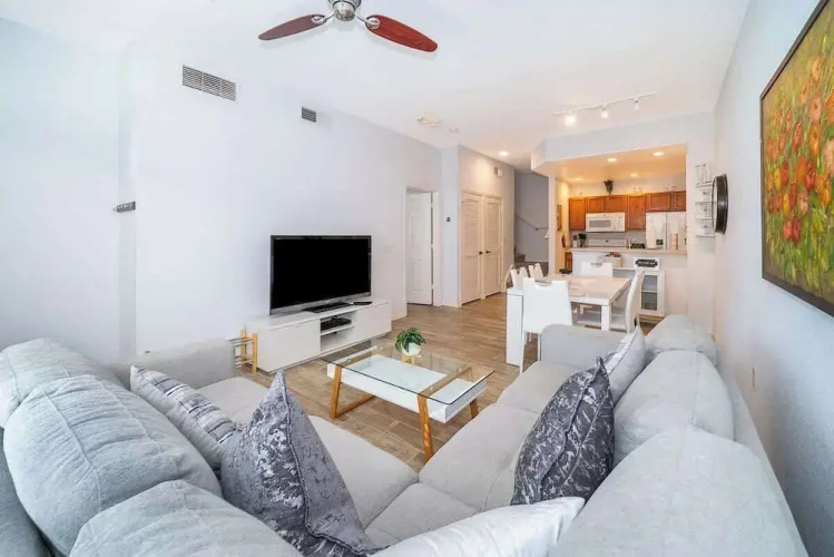 Charming 3brtownhome Near Disney