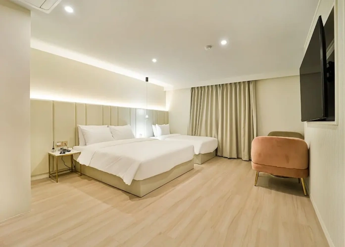 Premium Twin room