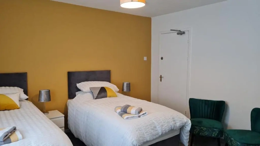 Standard Twin room