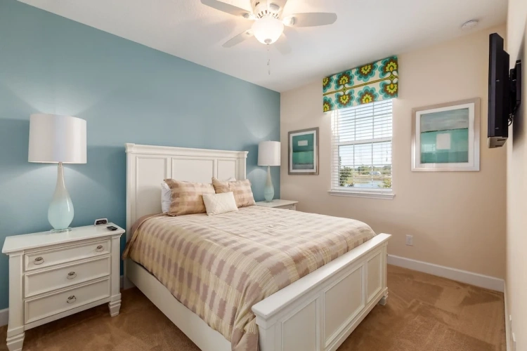 4 Bedrooms Cottage