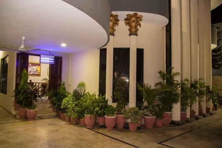Islamabad inns