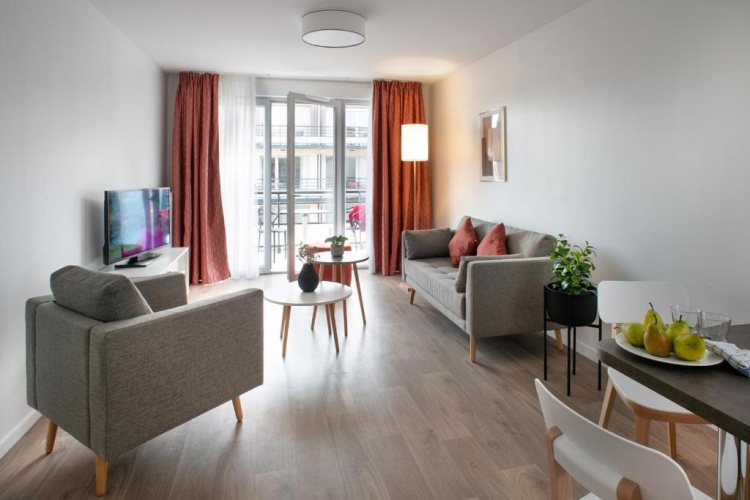 1 Bedroom Apartment