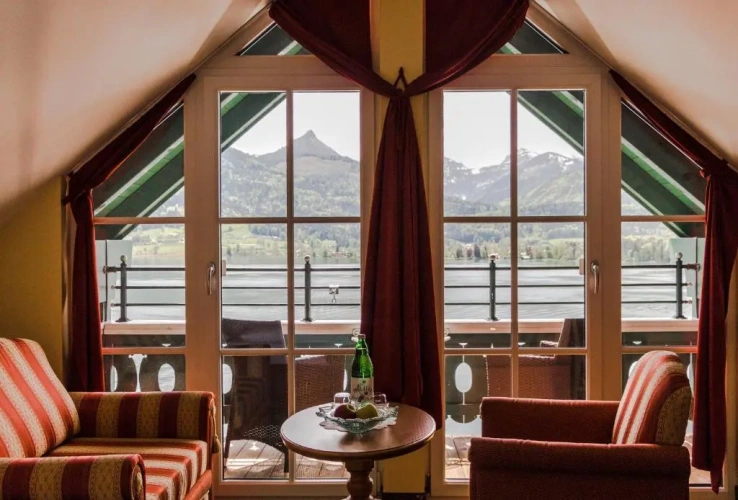 Double Suite with balcony and with lake view