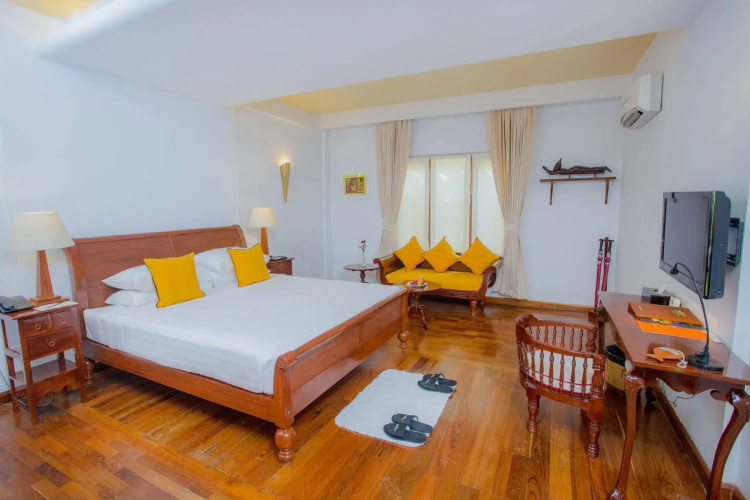 Areindmar Hotel