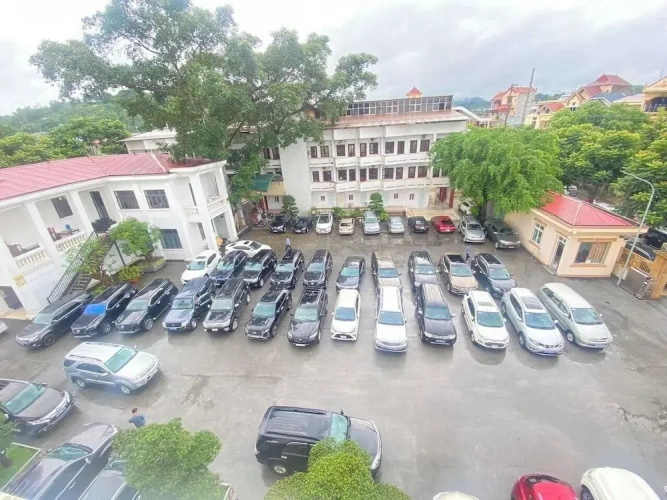 Luxury Triple room with balcony and with city view