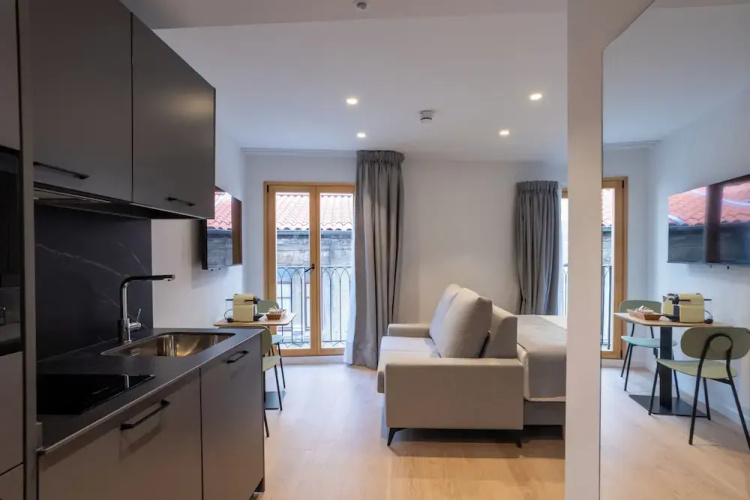 Be10 Suites