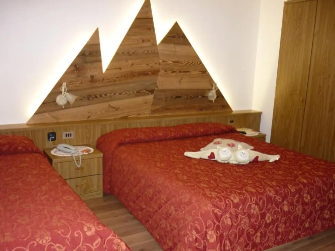 Standard Triple room with balcony