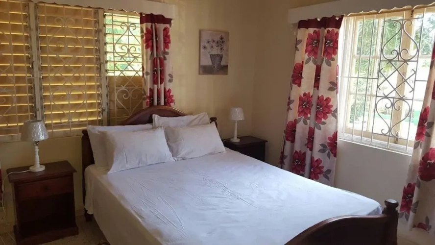 3 Bedrooms Family Cottage with view