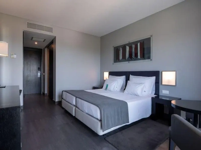 Classic Twin room with balcony