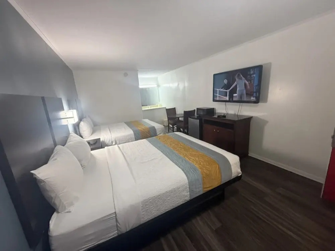 Smith Motel