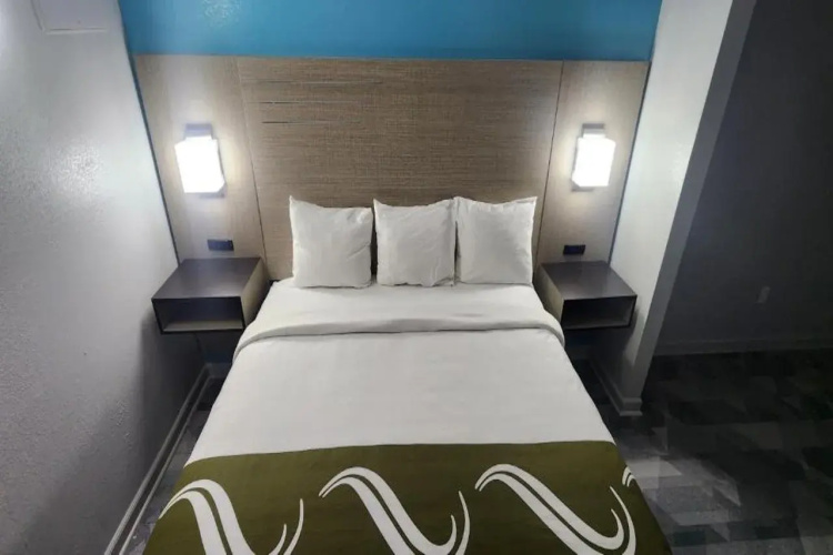 Pleasanton Executive Inn By OYO