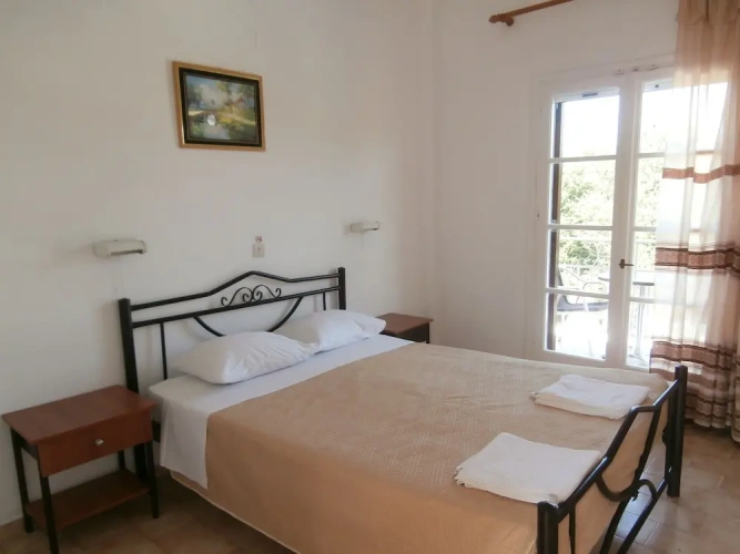 1 Bedroom Standard Studio with balcony and with garden view