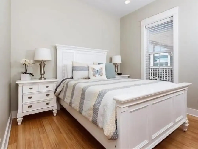 Sea View Play 3 Bedroom Home by RedAwning