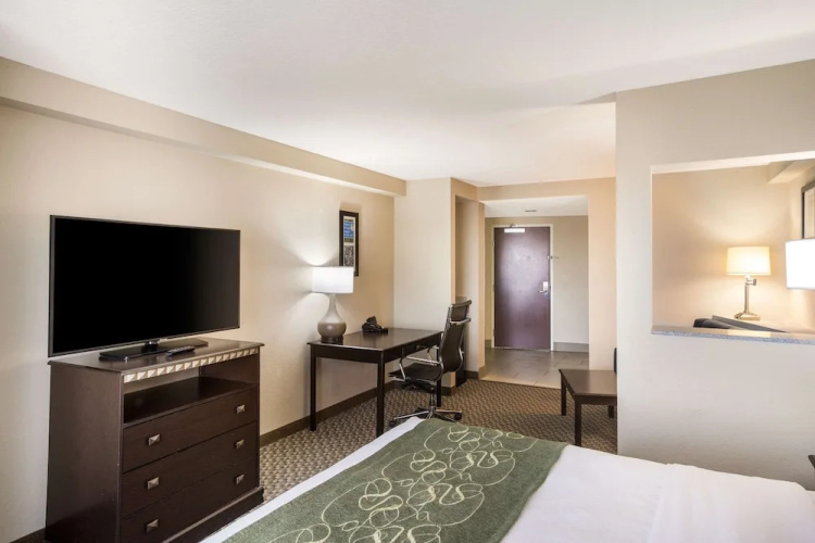 Comfort Suites Forsyth