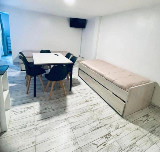 Deluxe Sextuple room
