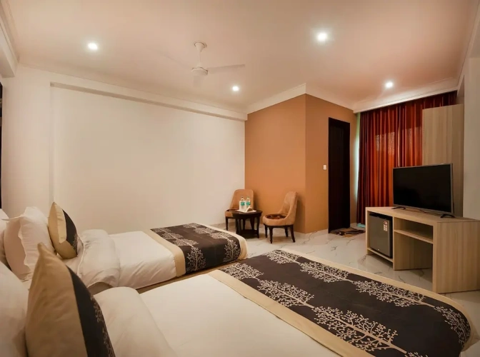 Superior Twin room with city view