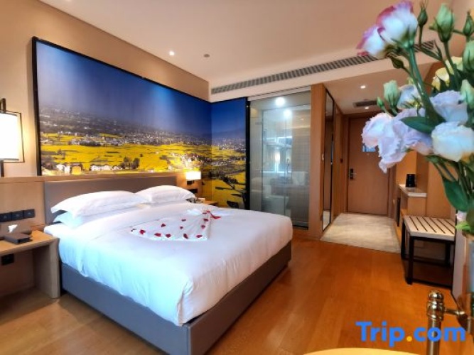 Deluxe Double room with view