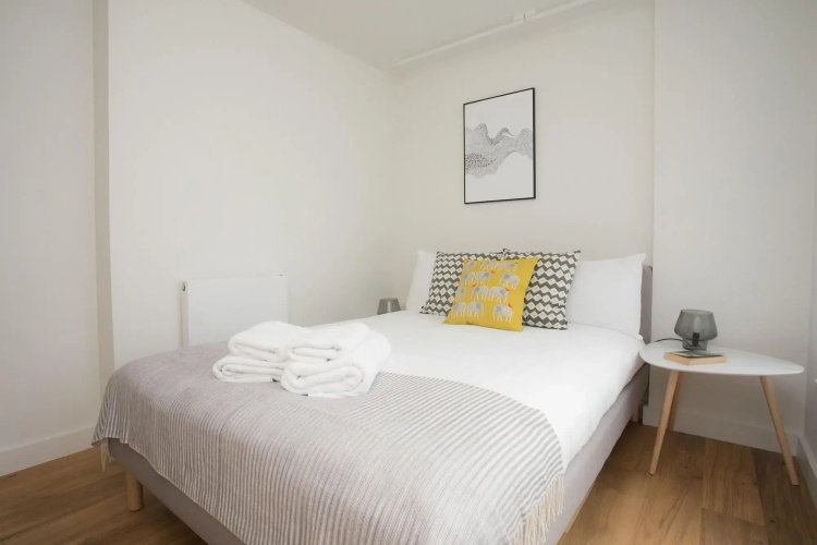 Moonside - Stunning Angel Apartments